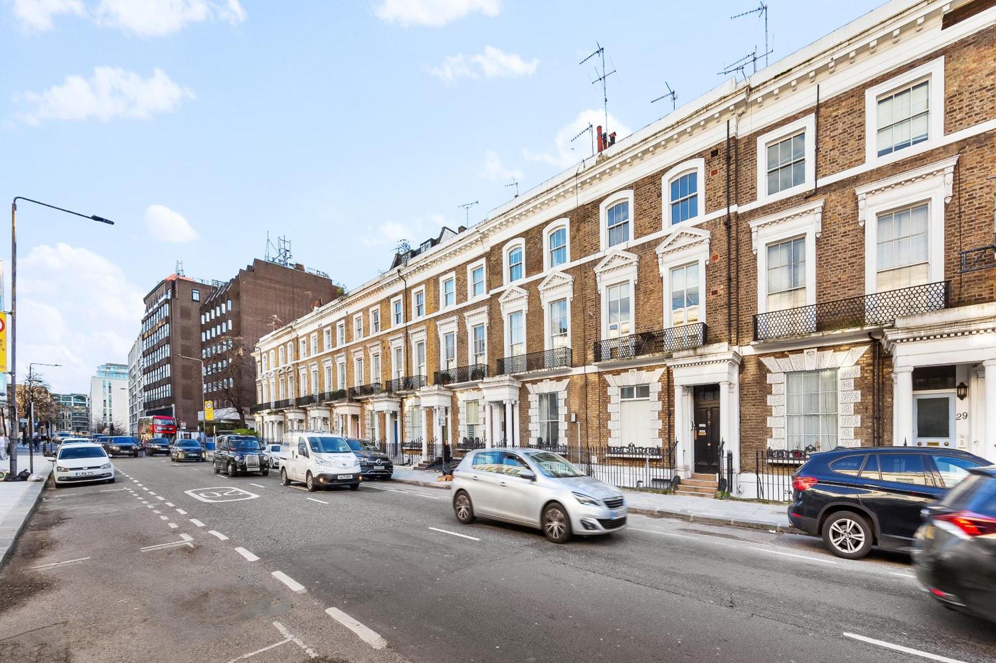 Balcony Blue Theme 1 Bedroom Central London Luxury Flat Near Hyde Park! Accommodates Up To 6! Double Sofa Bed And Next To Station! 외부 사진