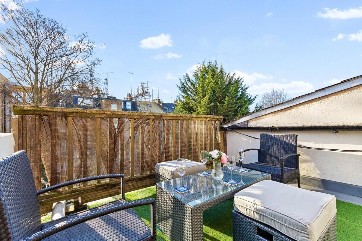 Balcony Blue Theme 1 Bedroom Central London Luxury Flat Near Hyde Park! Accommodates Up To 6! Double Sofa Bed And Next To Station! 외부 사진